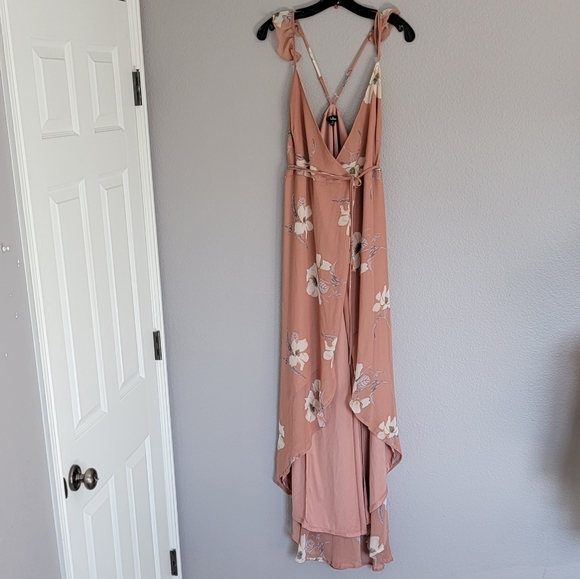 Lulu's All Mine Rusty Rose Floral Print High-Low Wrap Dress/ M. - Picture 4 of 13